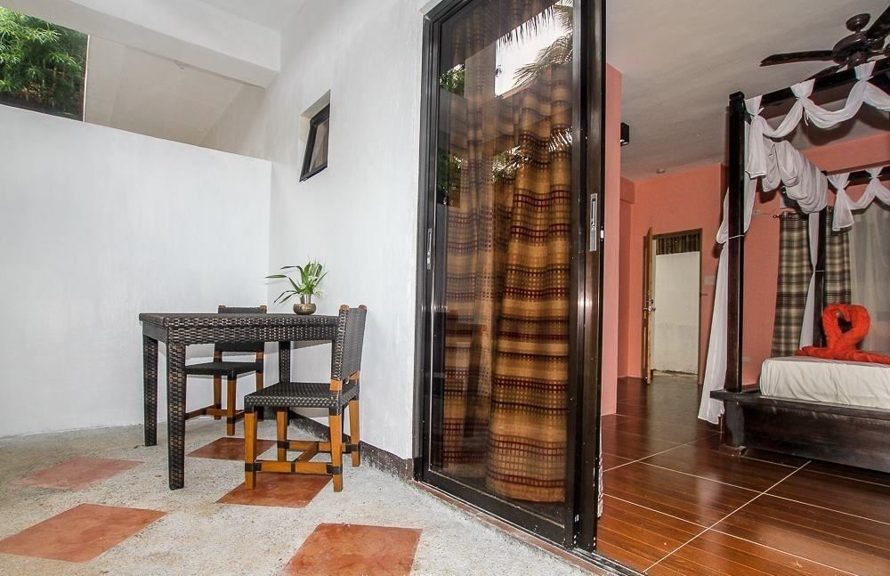 Sulu Sea Boutique Hotel Balabag  Экстерьер фото